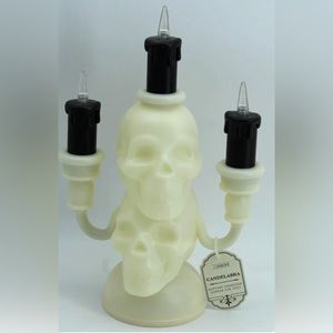 NWT Target Bullseye's Playground Light Up Skull Candelabra Halloween Decor